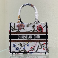 Christian Dior Shopping Bags